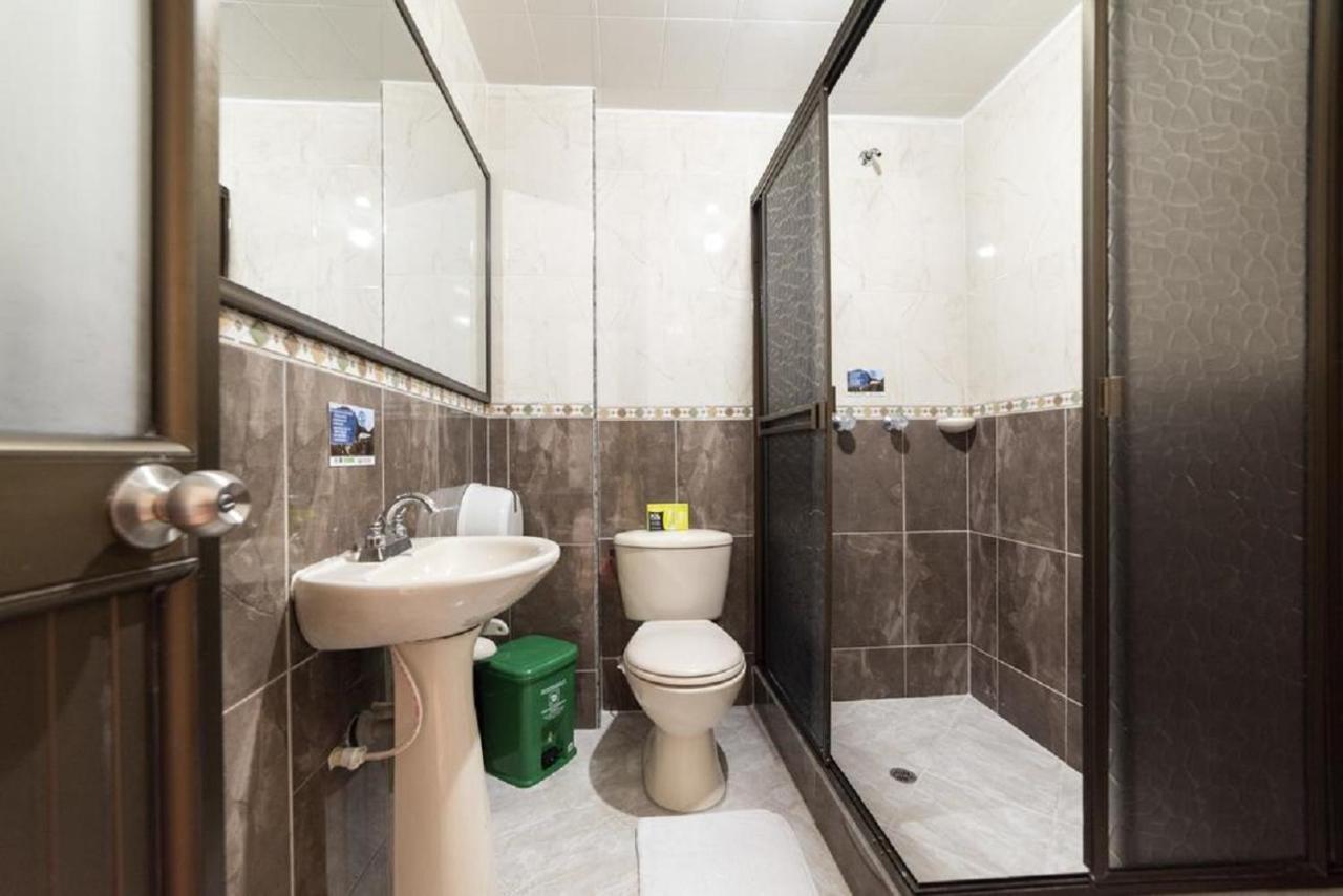 Hotel Ejecutivo 63 In Bogotá Extérieur photo